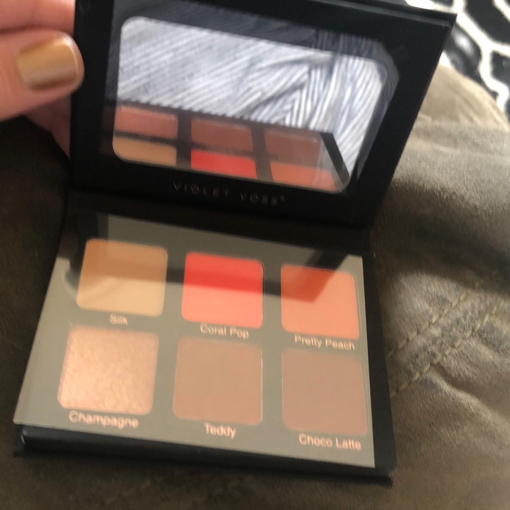 Violet Voss Pallet